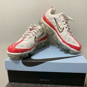 NIKE Air VaporMax 360 GS